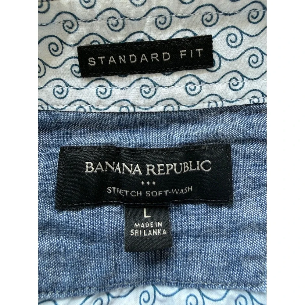 Banana Republic Button Down Mens L White Blue Cotton Stretch Swirl Short Sleeve